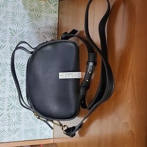 Madewell Like New Sydney Zip-Top Crossbody Bag Black Leather